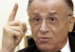 Ion Iliescu -președinte în perioada 22 decembrie 1989