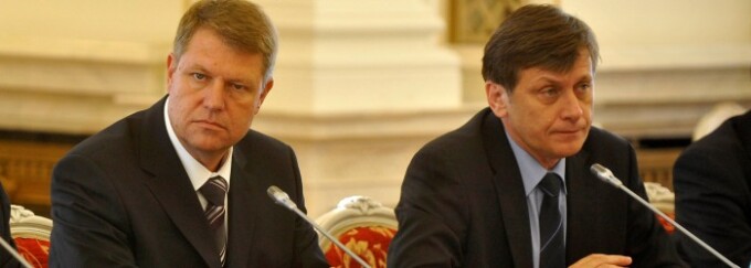 Crin Antonescu i-a urat bun venit lui Klaus Iohannis in PNLd.jpg