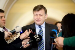 Fostul lider PNL Crin Antonescu a atras atenţia