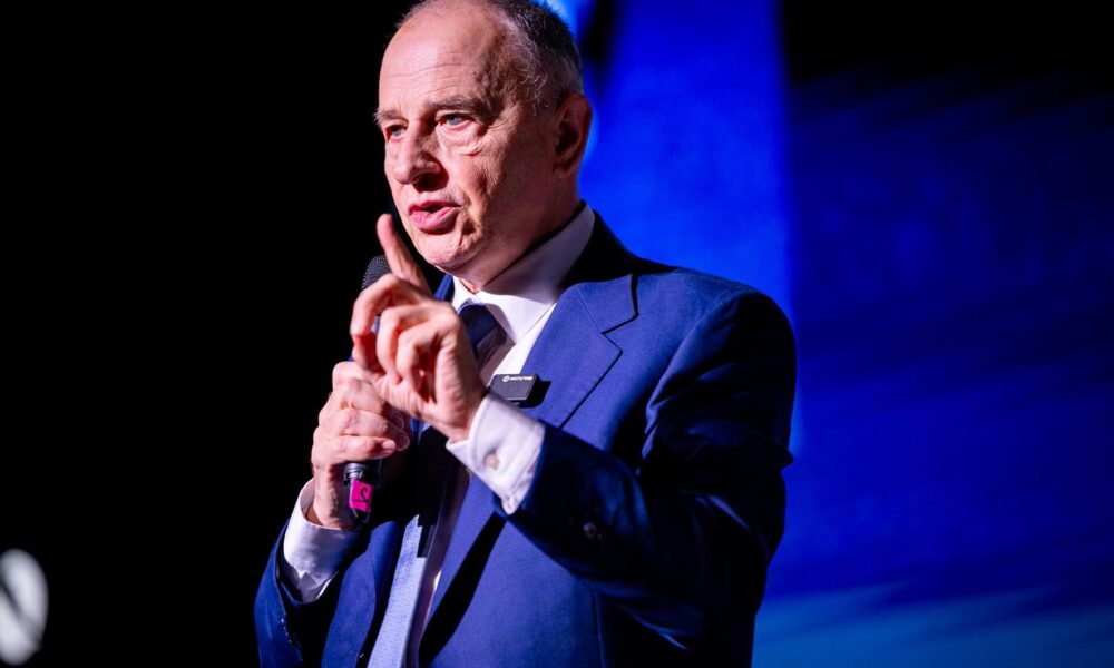 Geoană a anunțat pe cine susține în turul doi.jpg