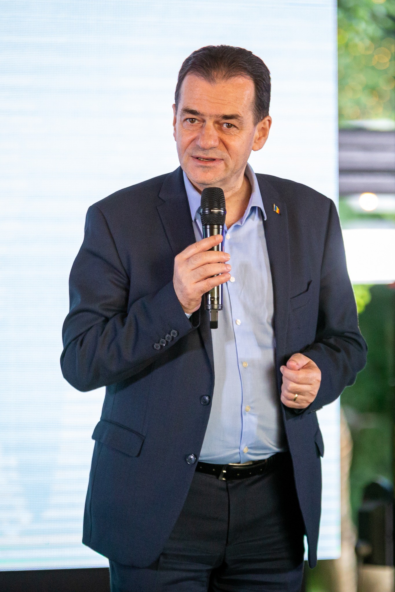 Ludovic Orban: „Alegerile, anulate dacă în turul 2 nu intră un candidat PSD sau PNL!”