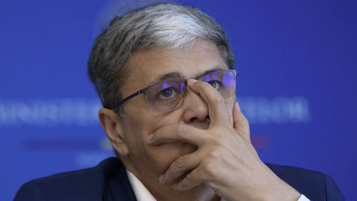 Marcel Boloș, Ministrul Investițiilor și Proiectelor Europene în Guvernul Ciolacu 2, și fost ministru al Finanțelor în Guvernul Ciolacu 1