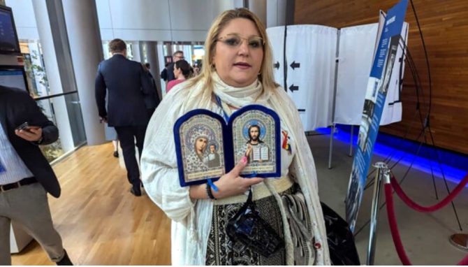 sosoaca-Diana Șoșoacă va candida la prezidențiale.jpg