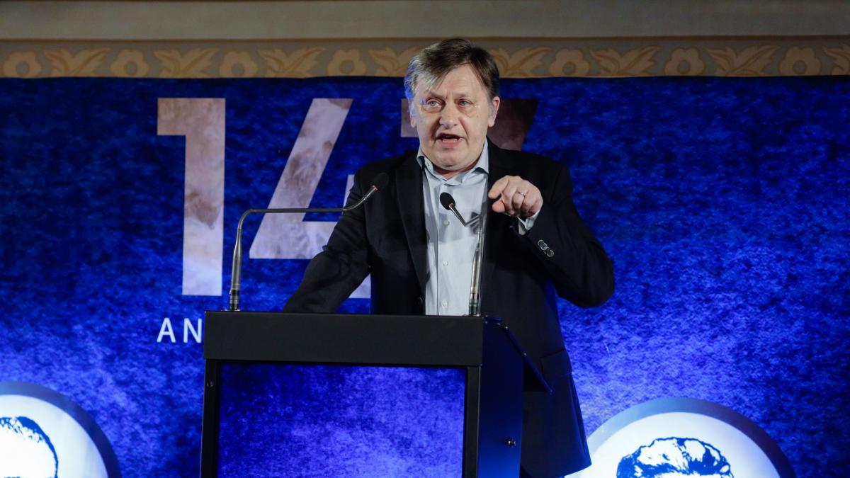 surse-pnl-il-valideaza-azi-in-bpn-pe-crin-antonescu-pentru-prezidentiale-psd-asteapta-datele-din-sondaje.jpg