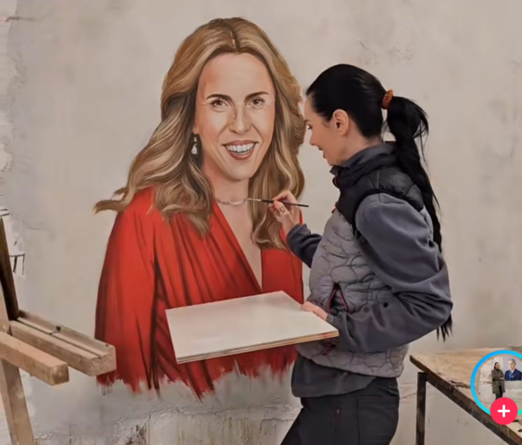 Arta românească la apogeu: după Călin Georgescu, acum are și doamna Cristela tablou