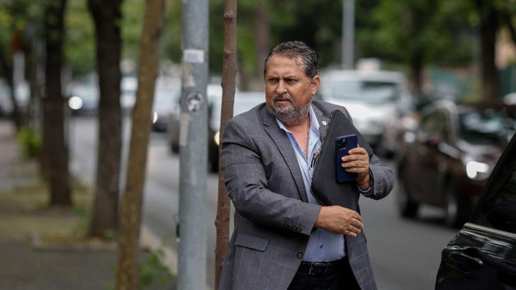 Cătălin Hideg Este același circ penibil marca Kovesi versus Coldea, când aduceau oamenii pe sus de pe stradă.jpg