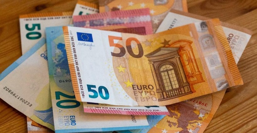 Câți BANI și cui a dat UE pentru susținerea jurnalismului în România.jpg