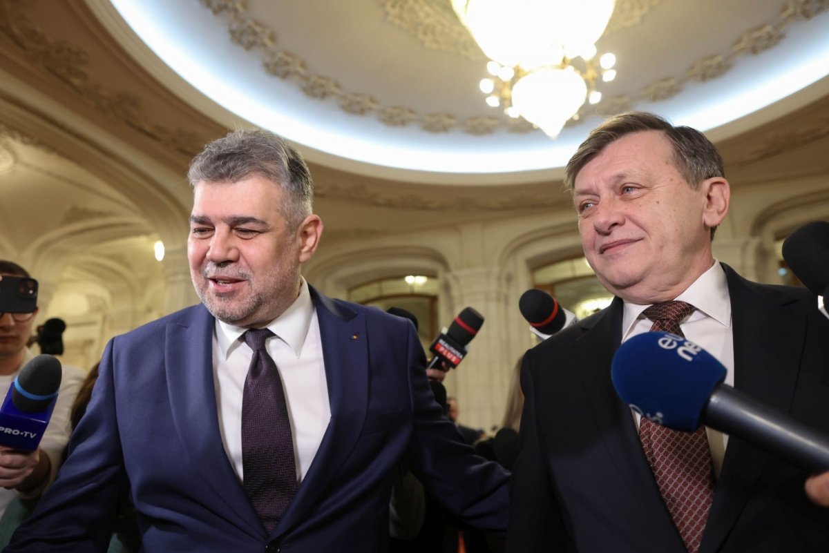 Ciolacu l-a dus pe Antonescu în fața primarilor și le-a spus că au datoria să-l ajute la prezidențiale.jpg