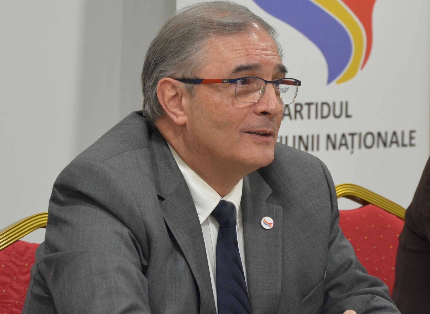 Generalul Silviu Predoiu, fostul șef al spionajului românesc.jpg