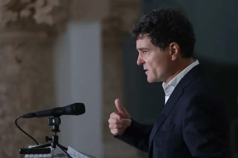 Nicușor Dan nu crede că ar fi oportună demiterea Guvernului Ciolacu, deși este „departe de a fi un prieten al PSD”. Motivele invocate.jpg