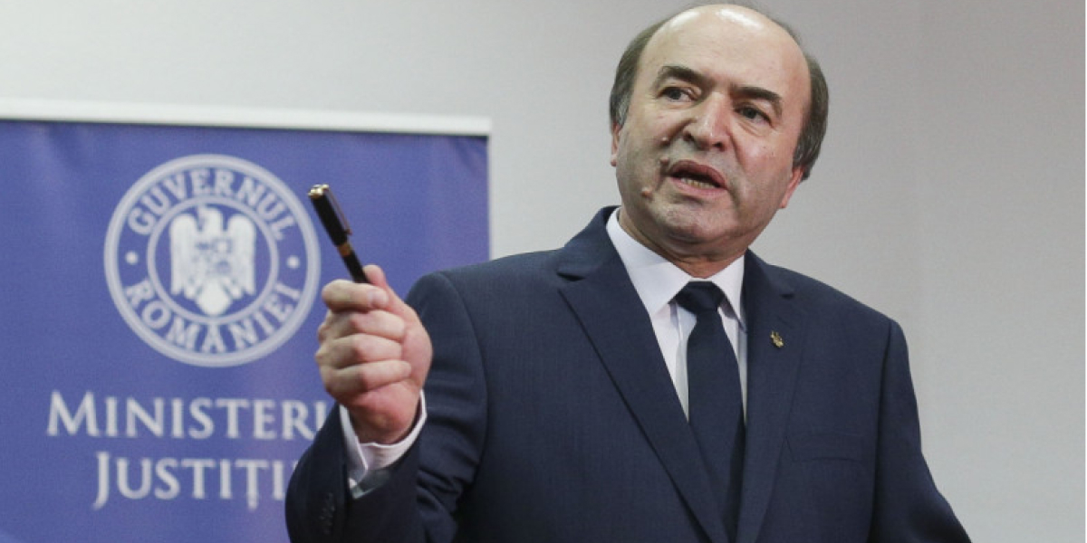 Tudorel-Toader Tudorel Toader Călin Georgescu poate lua o pedeapsă mare, până la 25 de ani de închisoare.jpg