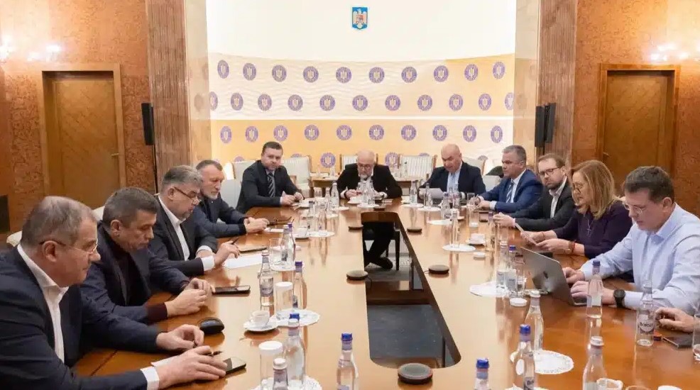 USR a devenit anexa PSD-PNL-UDMR. Mimează opoziția, dar în realitate se află la putere .jpg