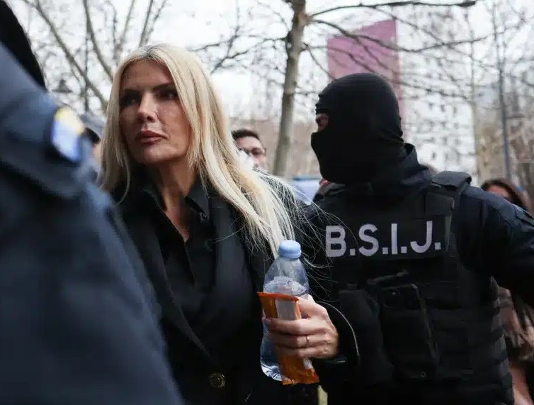 Vicol arestată. PSD nu mai e un partid, ci o rețea organizată de interese mafiote, ascunsă sub lozinci populiste..jpg