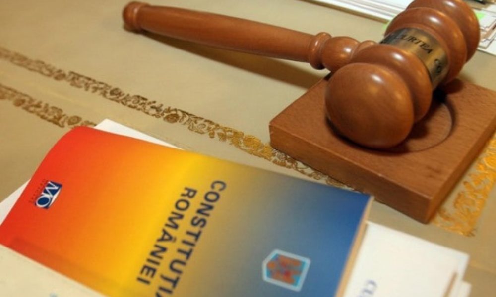 CCR-Constitutia-Rectorul SNSPA cere și la CCR respingerea lui Călin Georgescu.jpg