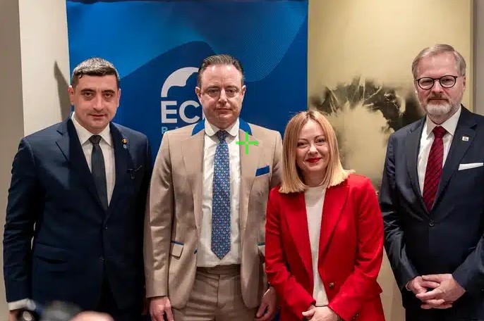 Cel mai mare partid conservator de la nivelul Uniunii Europene a venit în România .jpg