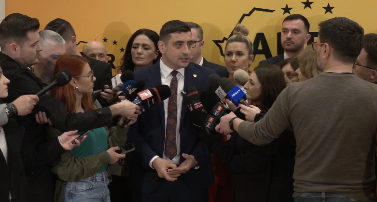 George Simion în conferința de presă în care a fost atacat de ziariștii Antena 3 și România TV.png