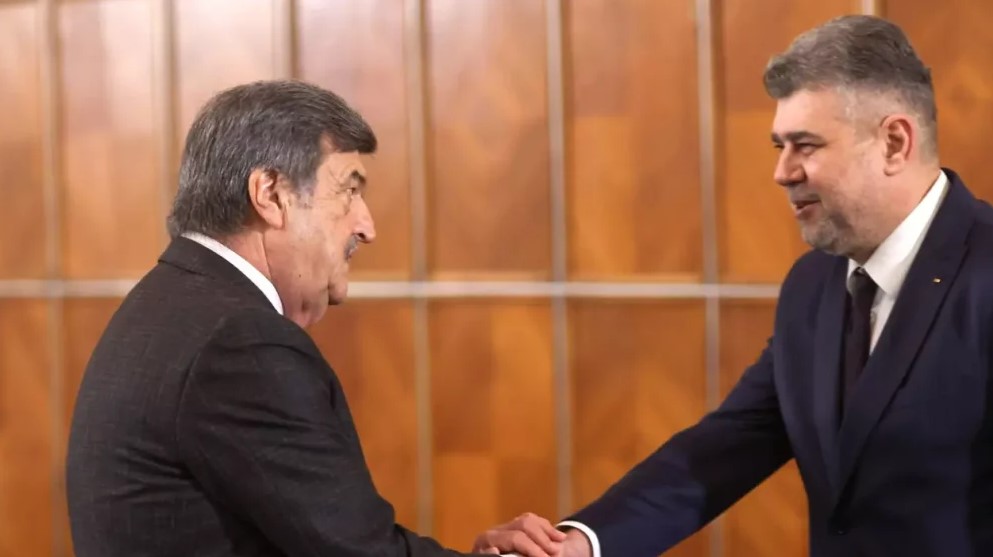 Marcel Ciolacu se spală pe mâini după revocarea lui Toni Greblă de la AEP.jpg