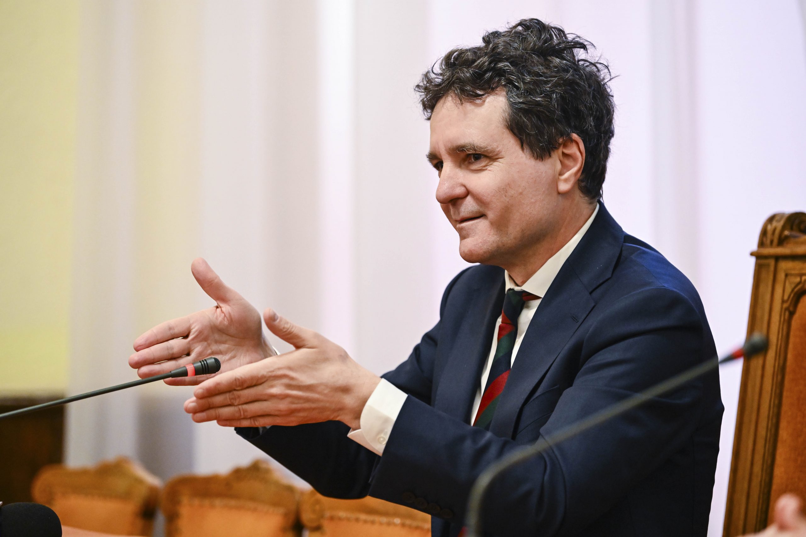 Nicușor Dan, noul Călin Georgescu pe TikTok.jpeg