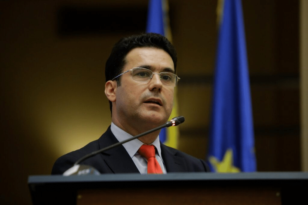 Rectorul SNSPA CCR să respingă candidatura lui Călin Georgescu de la alegerile prezidențiale .png