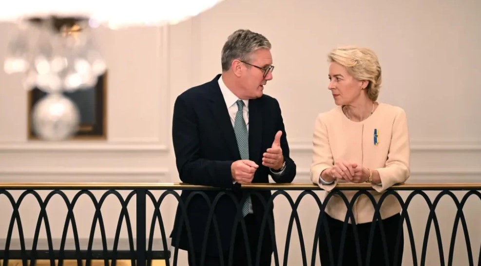 Regatul Unit şi Franţa l-au convins pe Volodimir Zelenski să facă pace cu rușii.jpg