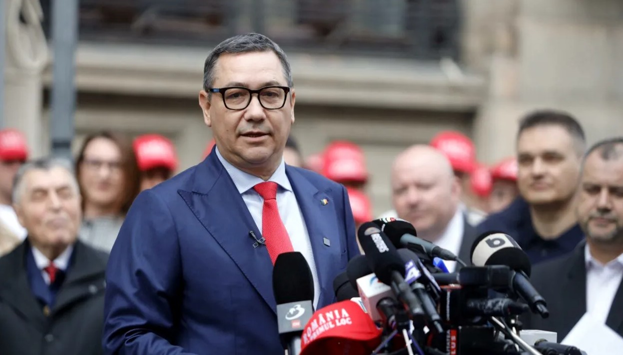 Victor PONTA a trecut de CCR.jpg