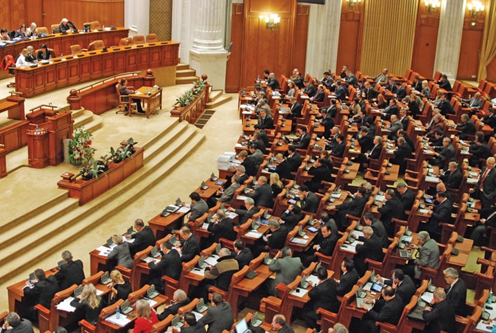 sedinta-parlament.jpg