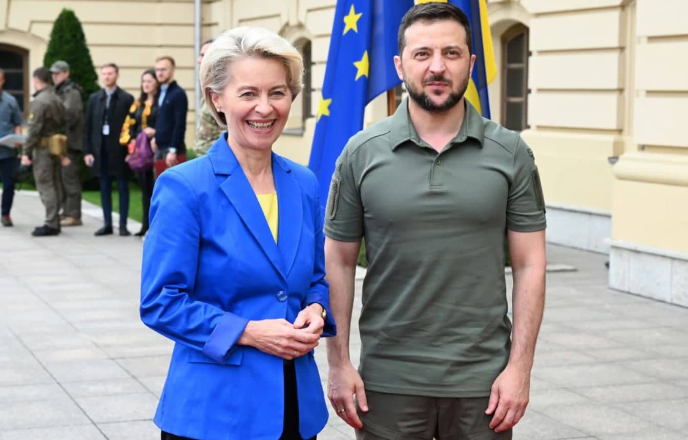 zelensky_ursula.Ursula Calea către pace este forța! .jpg