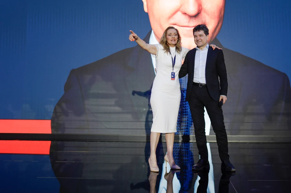 Susținătorii lui Nicusor Dan din USR trec peste decizia instanței și nu îi dau Elenei Lasconi banii de campanie ai partidului. Motivarea deciziei