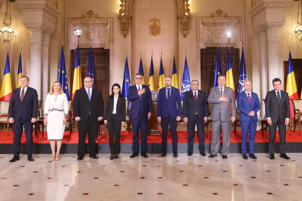 Primele concluzii după a doua dezbatere electorală: „Aproape toți au clacat”/„O mârlănie fără margini”