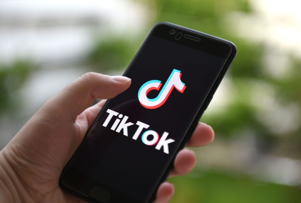 Altă nebunie pe TikTok. AUR se revoltă.jpg