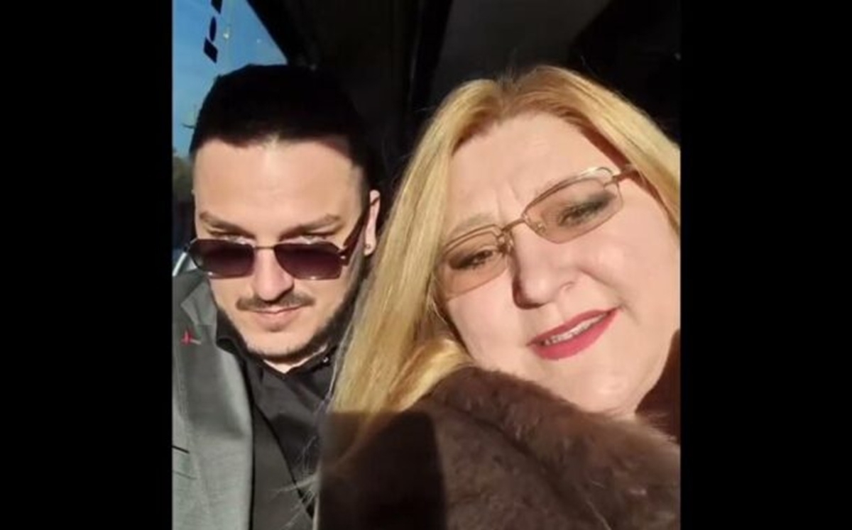 Șoșoacă și Makaveli.jpg