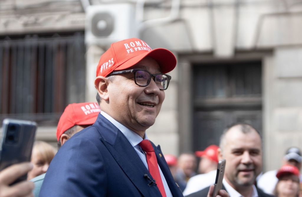 Victor Ponta regretă că a cumpărat o mașină Tesla din bani publici.jpg