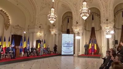 Dezbaterea prezidențială, comparată cu ”Cântarea României”. Analist economic: ”Niște simpli actori capabili doar să recite teme dictate de alții”