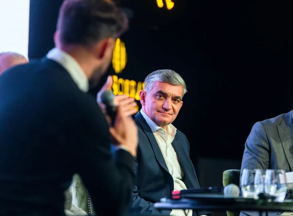 Magistraţii bucureşteni au dispus arestarea preventivă a lui Vlad Oprea, primarul din Sinaia. Motivația procurorilor DNA