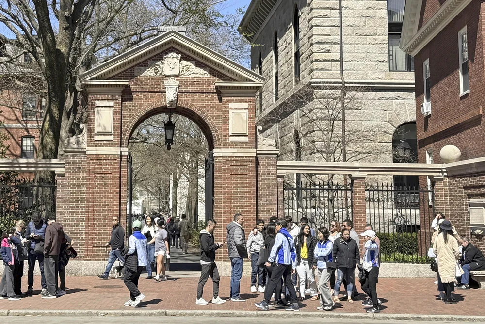 Mărturia unui student român la Harvard după decizia administrației Trump: „Toată lumea e șocată”