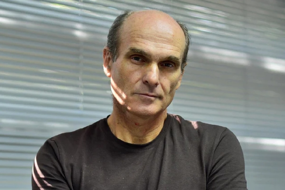 CTP 'Elena Lasconi e o tută ticăloasă cu tupeu!'.jpg