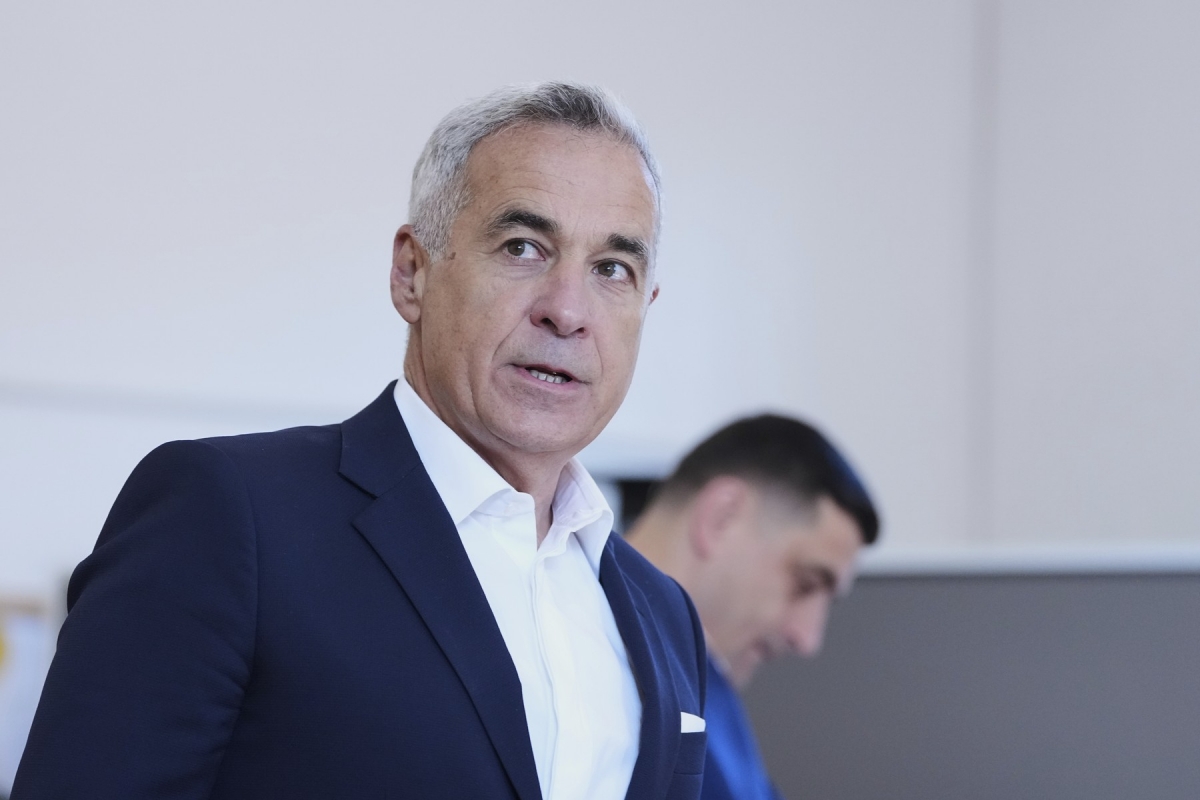 Călin Georgescu și-a anunțat luni retragerea din viața politică.jpg