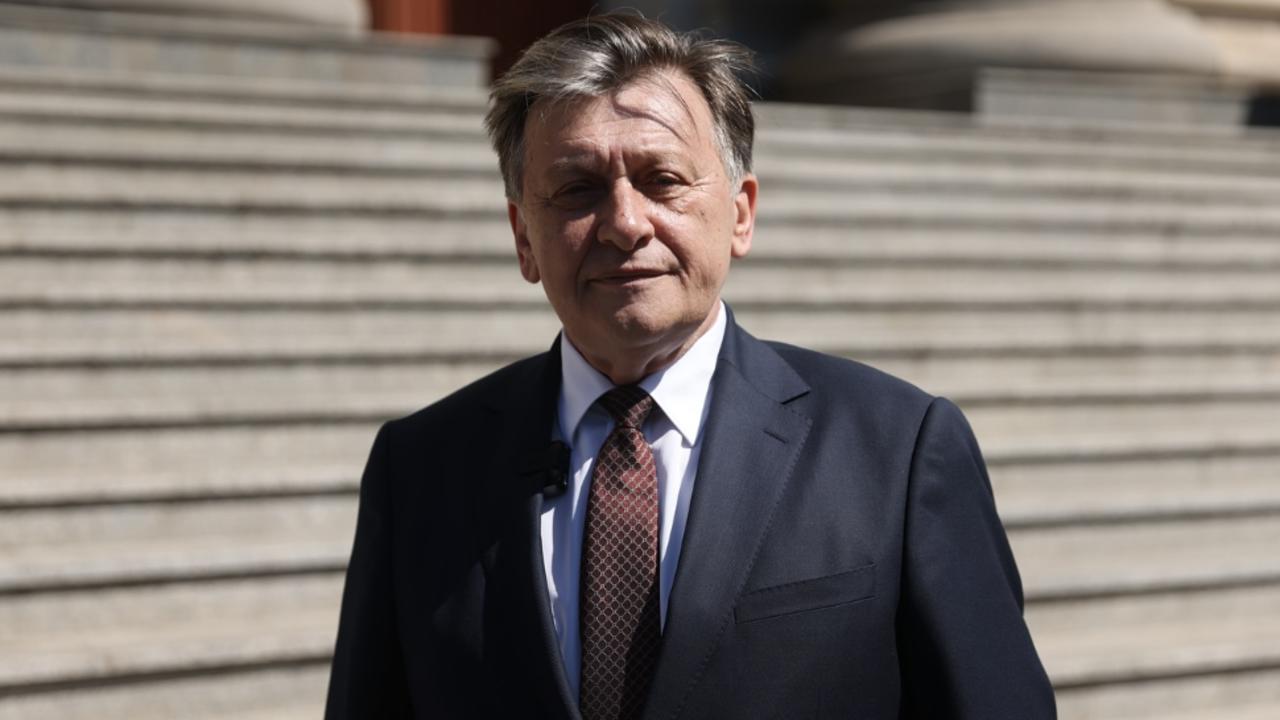 Crin Antonescu, lovitură la Nicușor Dan.jpg