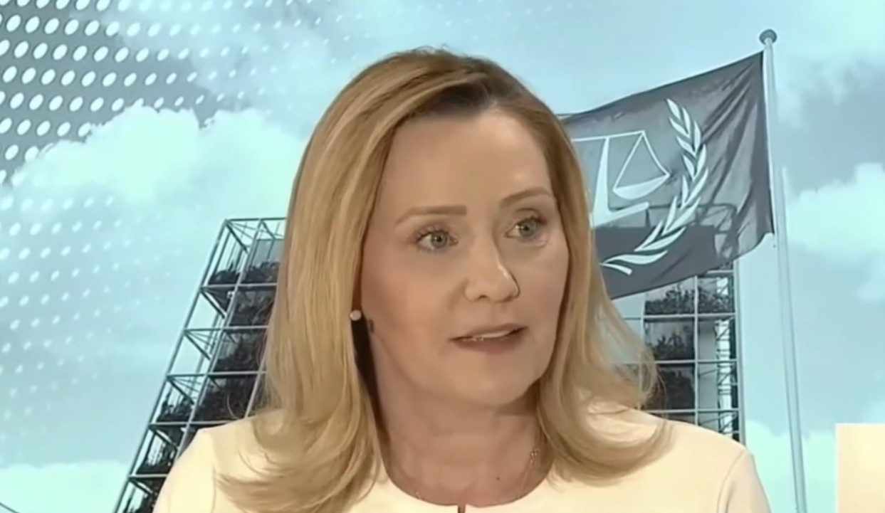 Cum a reacționat Elena Lasconi când i s-a reproșat că a absentat după publicarea pozelor.jpg