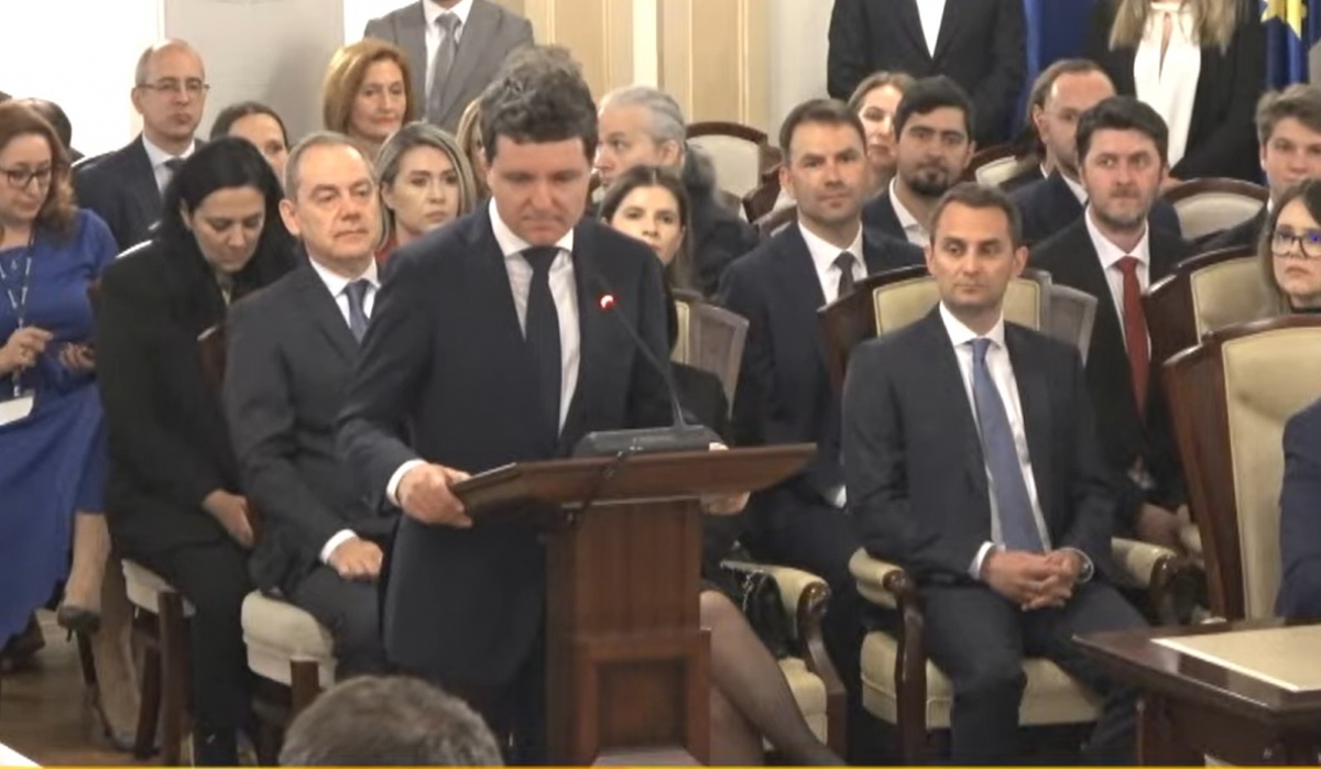 Curtea Constituțională, în ședință solemnă, i-a validat mandatul președintelui Nicușor Dan.jpeg