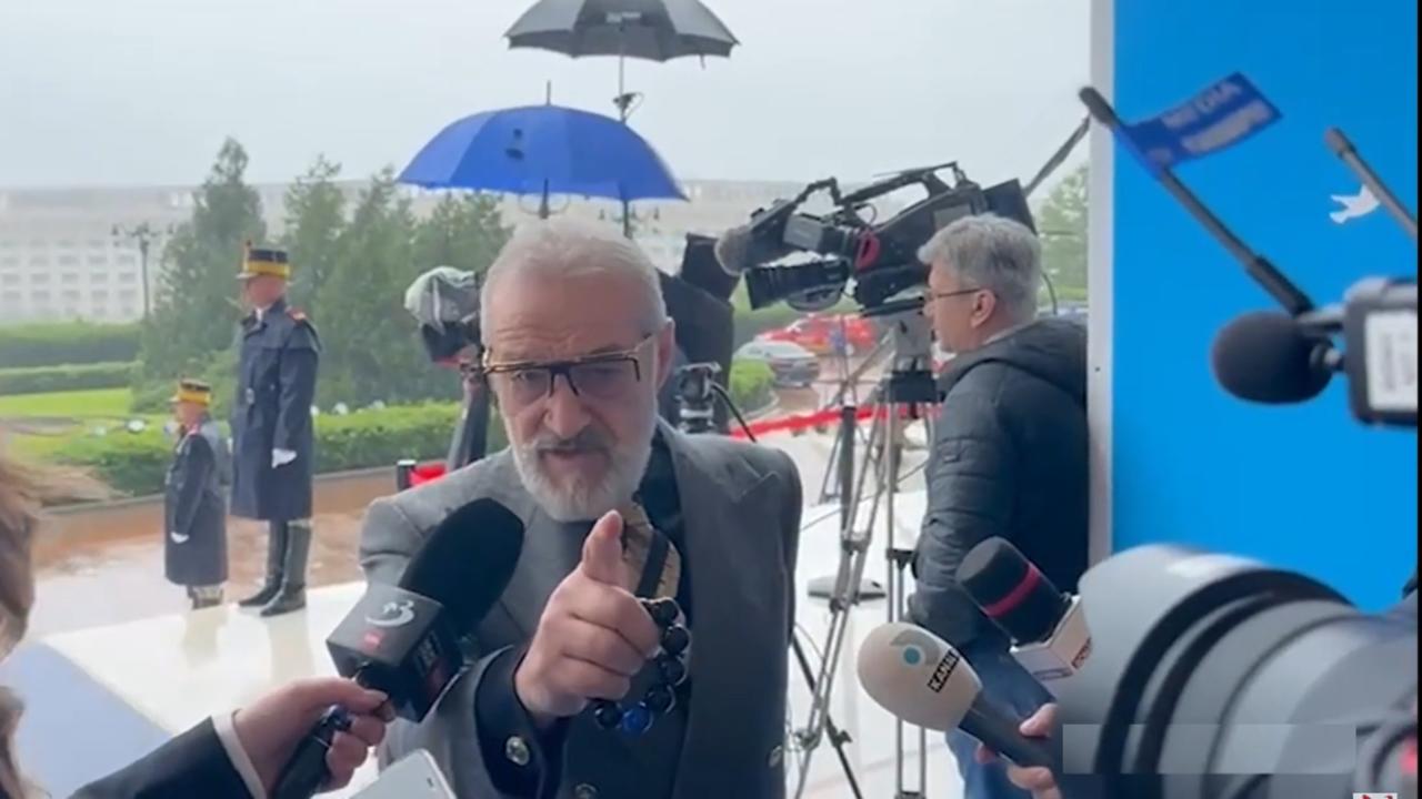 George Becali se duce la negocierile cu Nicușor Dan, de la Cotroceni, pentru formarea noului guvern.jpg