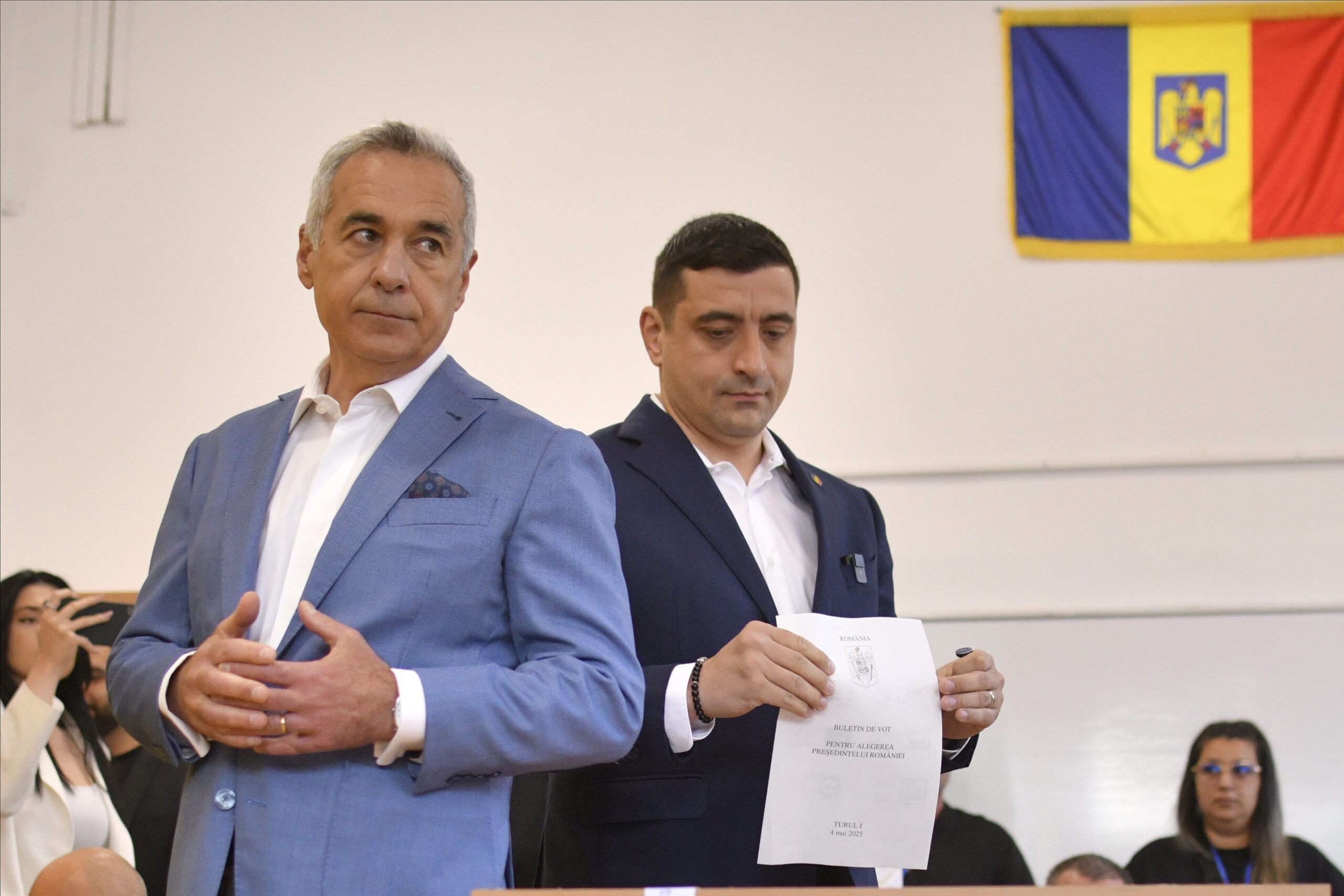 George Simion, împreună cu GEORGESCU la vot.jpg