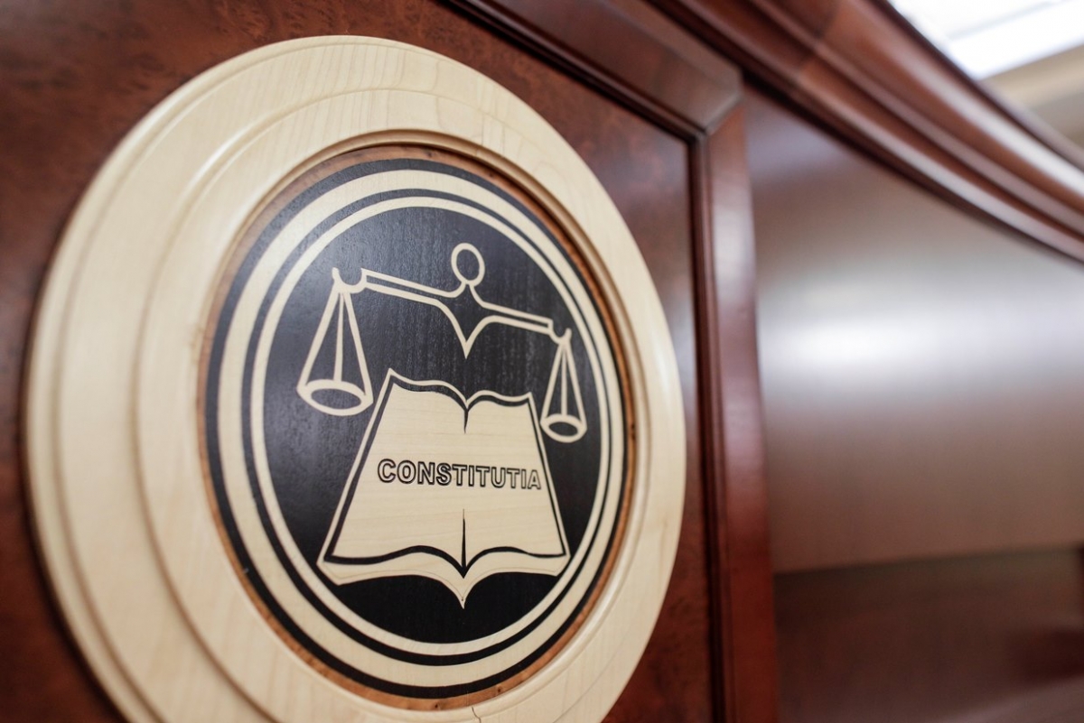 Judecătorii CCR analizează dosarul alegerilor.jpg