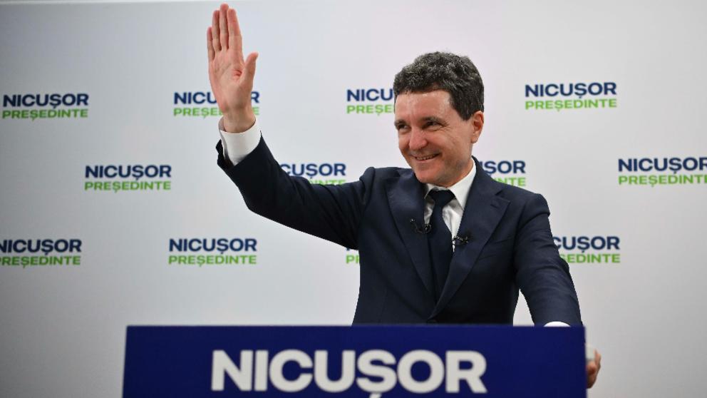 PNL îl susține necondiționat pe Nicușor Dan în turul 2 - SURSE. Decizia, luată în ședința conduceri liberale