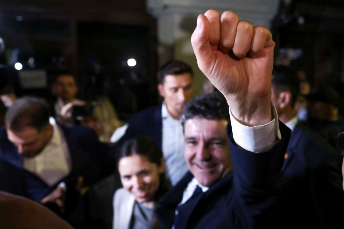 Nicușor Dan marchează o premieră în România.jpg