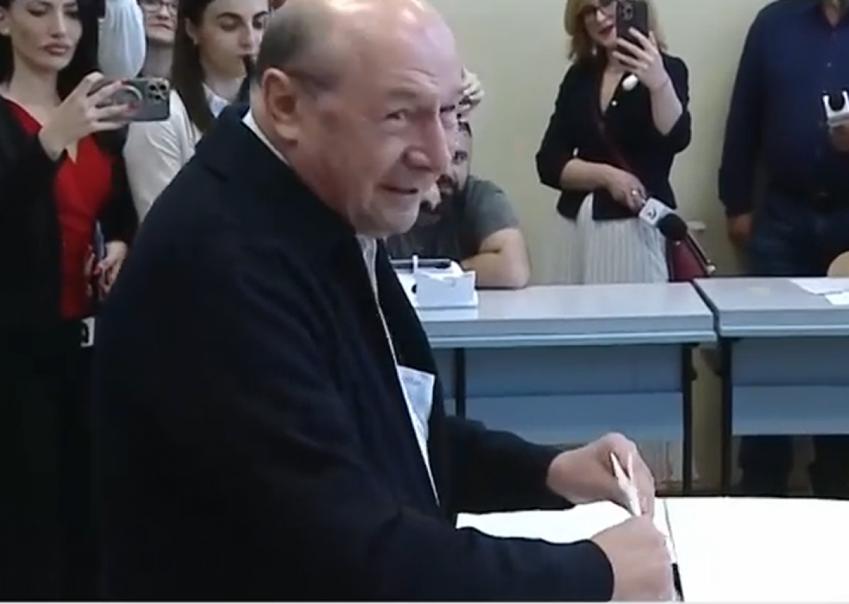 Traian Băsescu.png