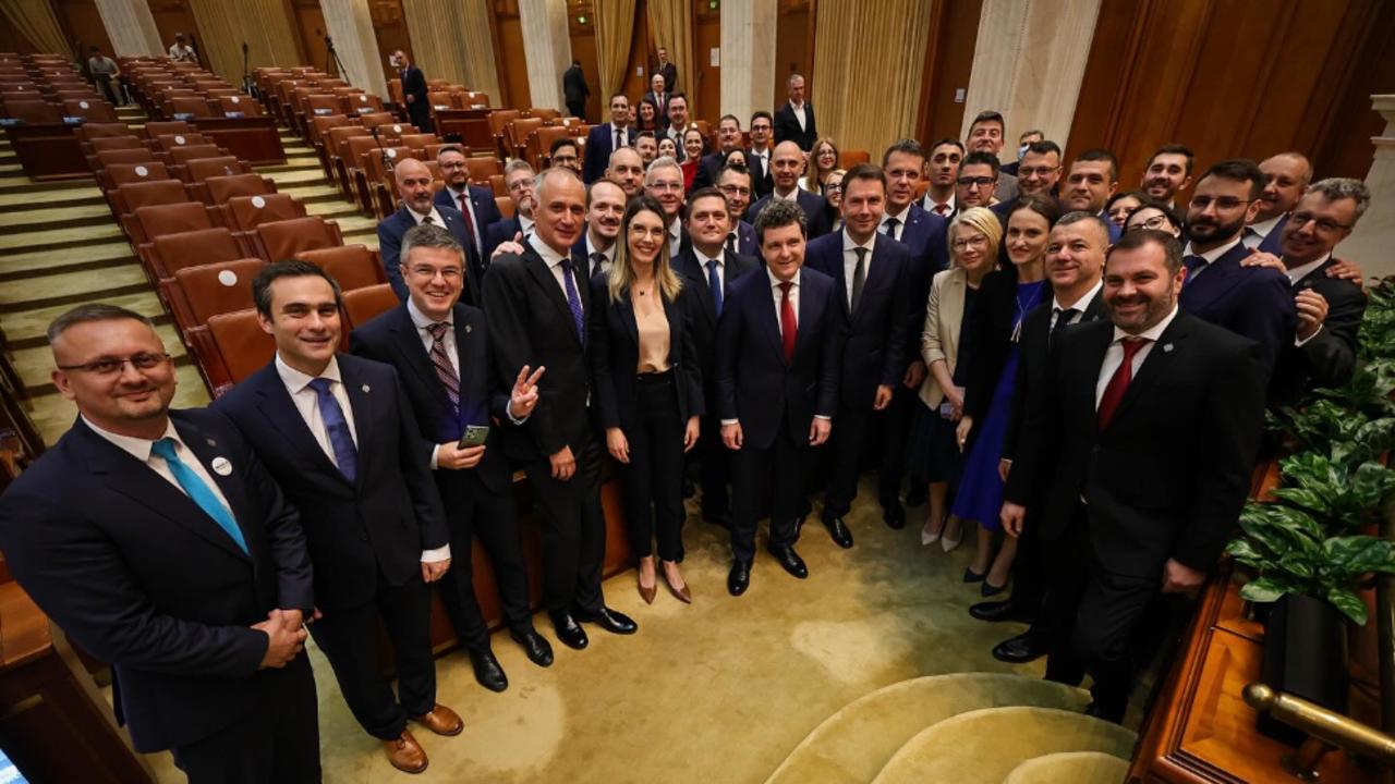 USR vrea din nou la putere după instalarea lui Nicușor Dan la Cotroceni.jpg