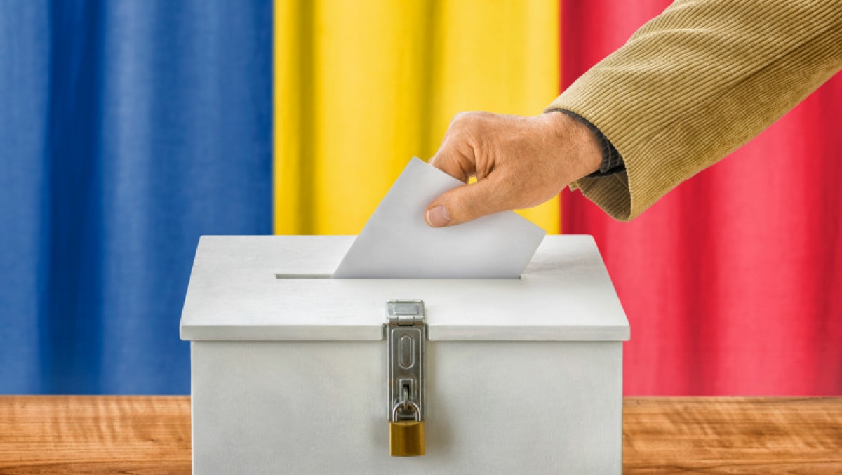 votat cu urna mobilă la alegerile prezidenţiale.jpg