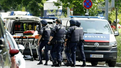Doi elevi români, răniți în atacul armat din Austria. Unul dintre ei ar fi în stare critică. Anunțul MAE UPDATE