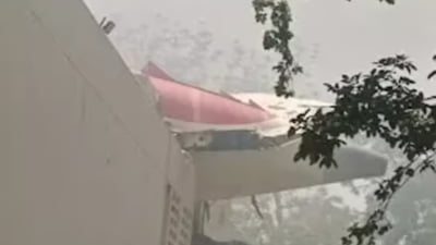 UPDATE Un avion s-a prăbușit la câteva secunde după decolare în India, într-o zonă rezidențială, cu 242 de persoane la bord. MAE investighează dacă erau și români VIDEO